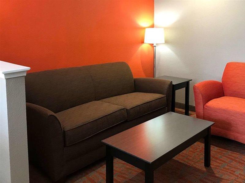 Quality Inn & Suites Fresno Northwest Εξωτερικό φωτογραφία