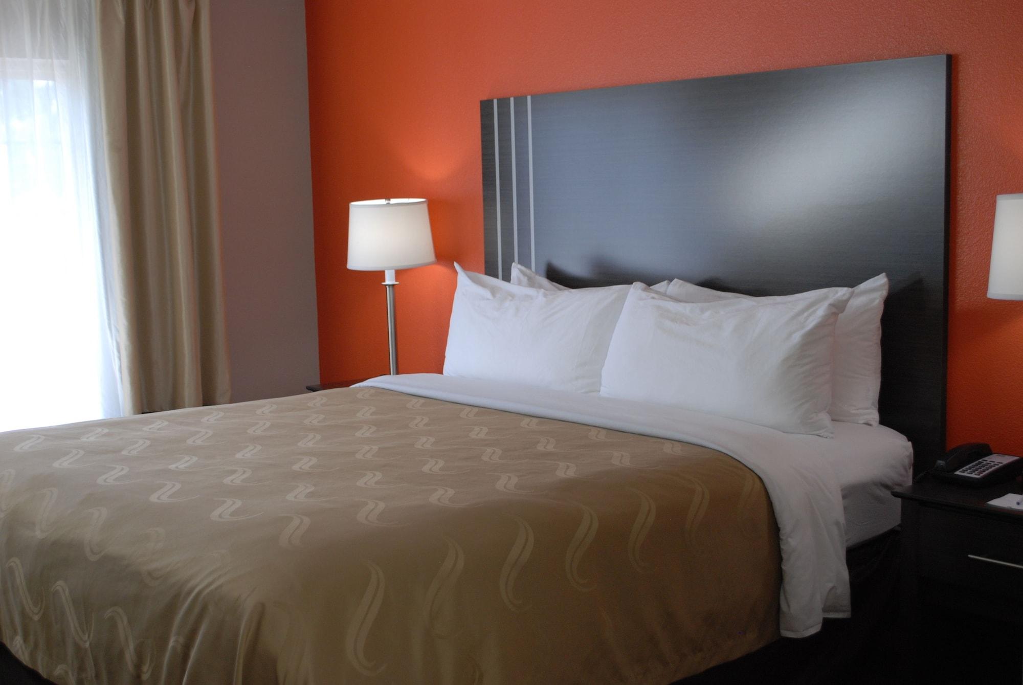Quality Inn & Suites Fresno Northwest Εξωτερικό φωτογραφία