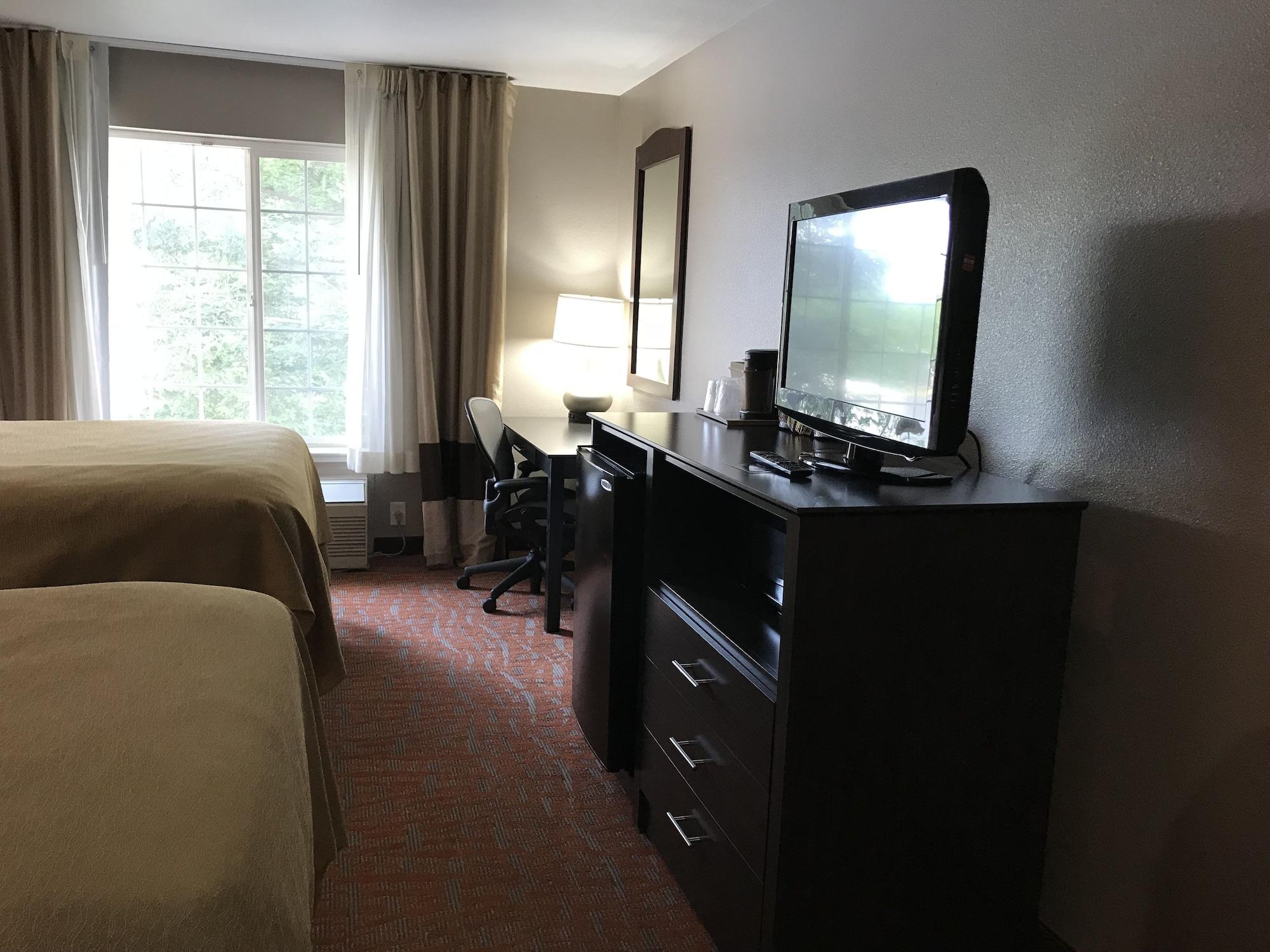Quality Inn & Suites Fresno Northwest Εξωτερικό φωτογραφία
