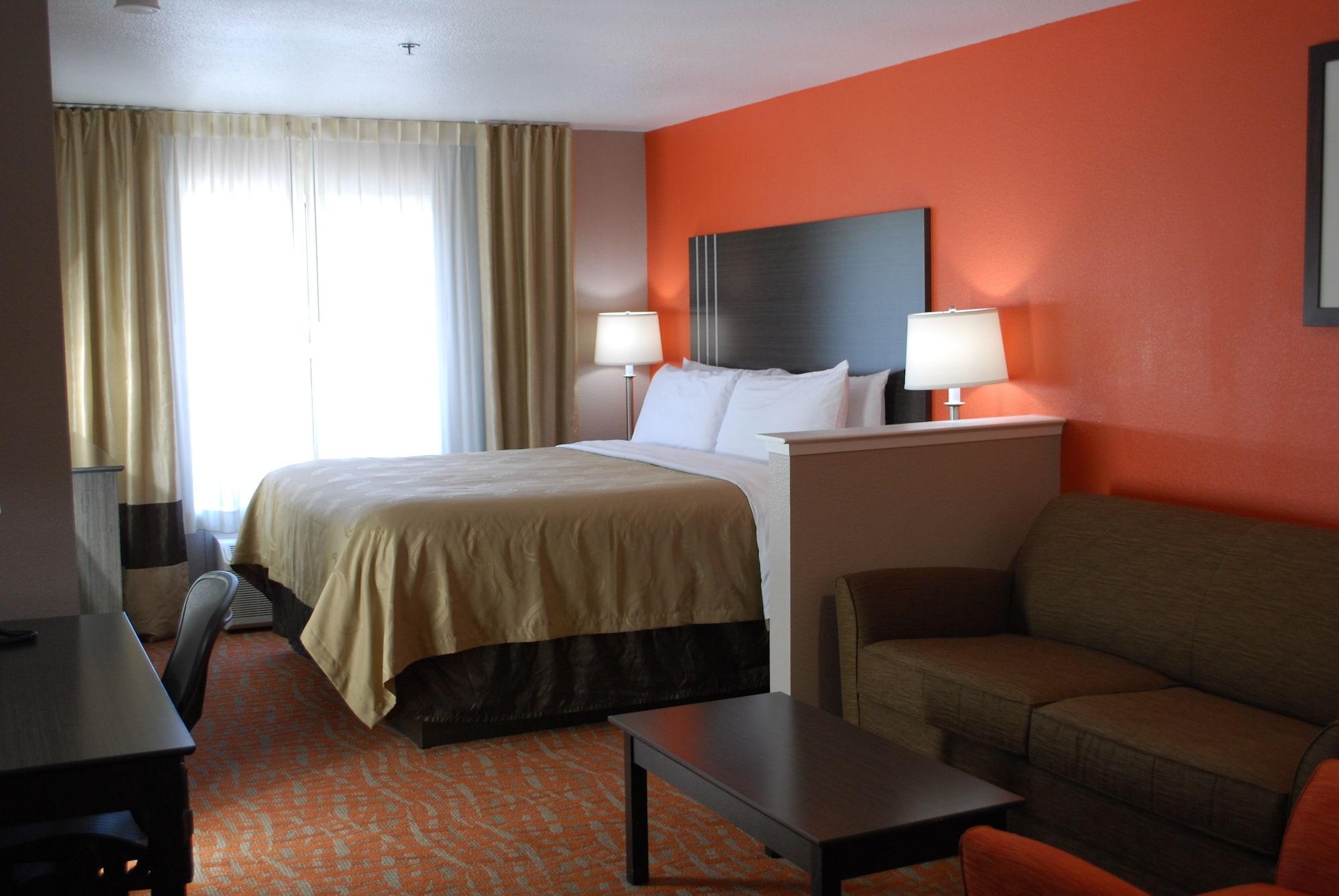 Quality Inn & Suites Fresno Northwest Εξωτερικό φωτογραφία