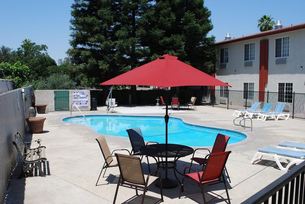 Quality Inn & Suites Fresno Northwest Εξωτερικό φωτογραφία