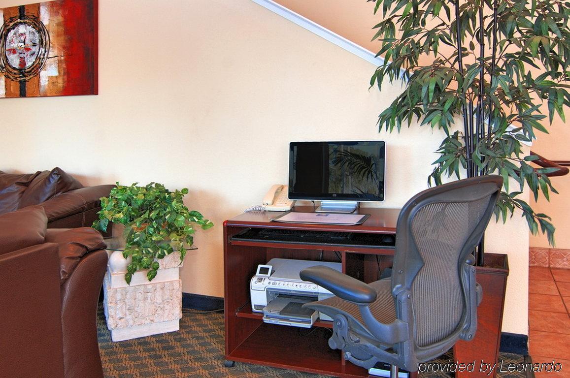 Quality Inn & Suites Fresno Northwest Εξωτερικό φωτογραφία