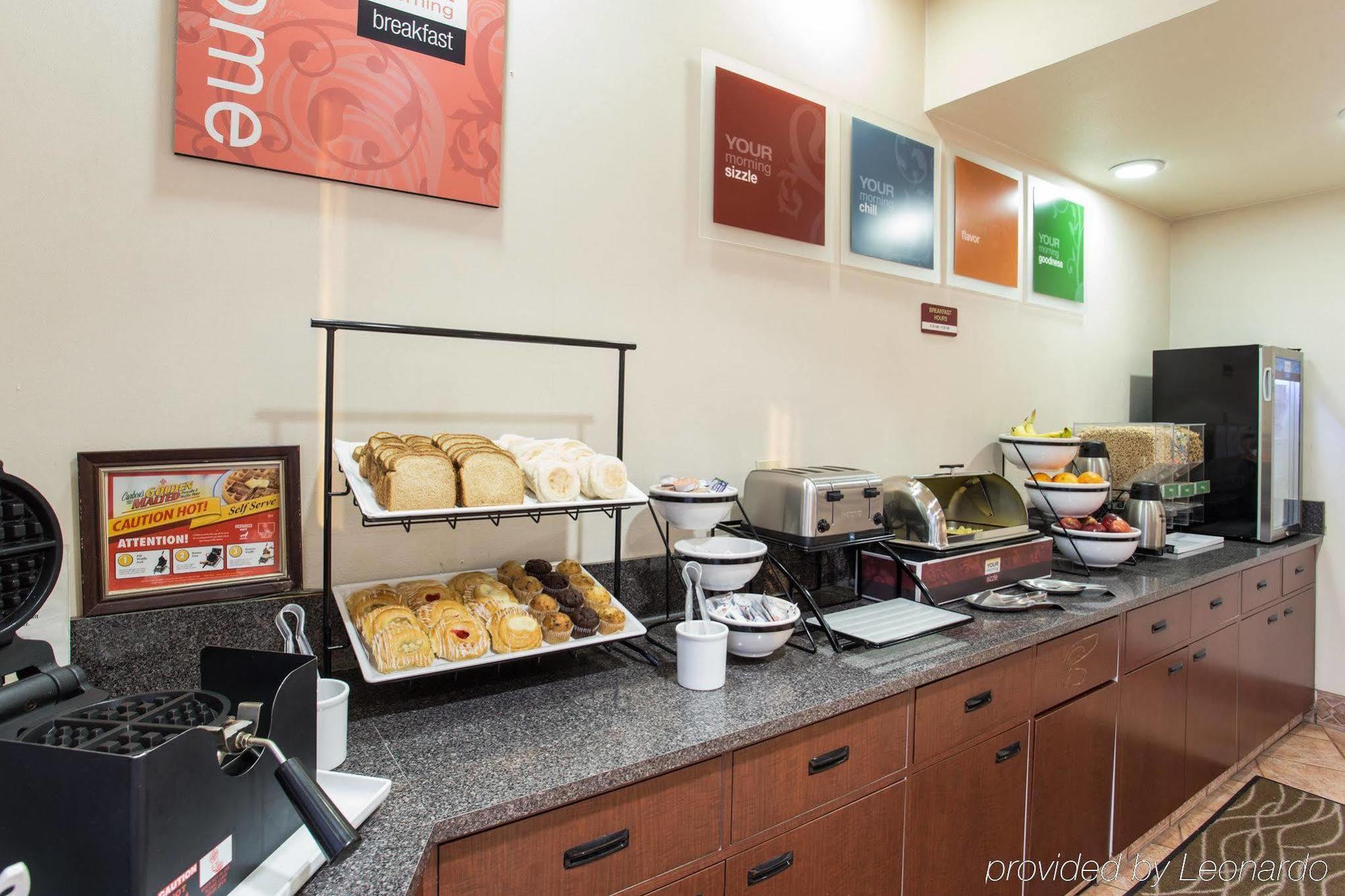 Quality Inn & Suites Fresno Northwest Εξωτερικό φωτογραφία