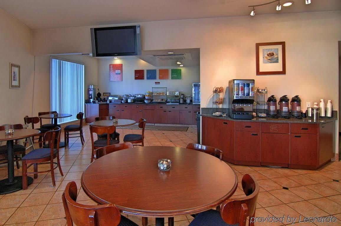 Quality Inn & Suites Fresno Northwest Εξωτερικό φωτογραφία